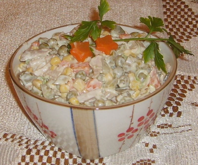 Sałatka z udkiem Sałatka z udkiem