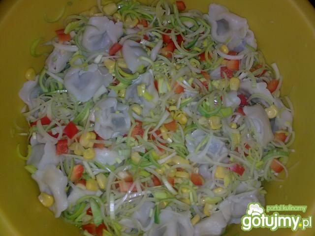 Sałatka z uszkami wg Anusiak19