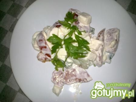 Sałatka z warzywami i mozzarellą  Sałatka z warzywami i mozzarellą