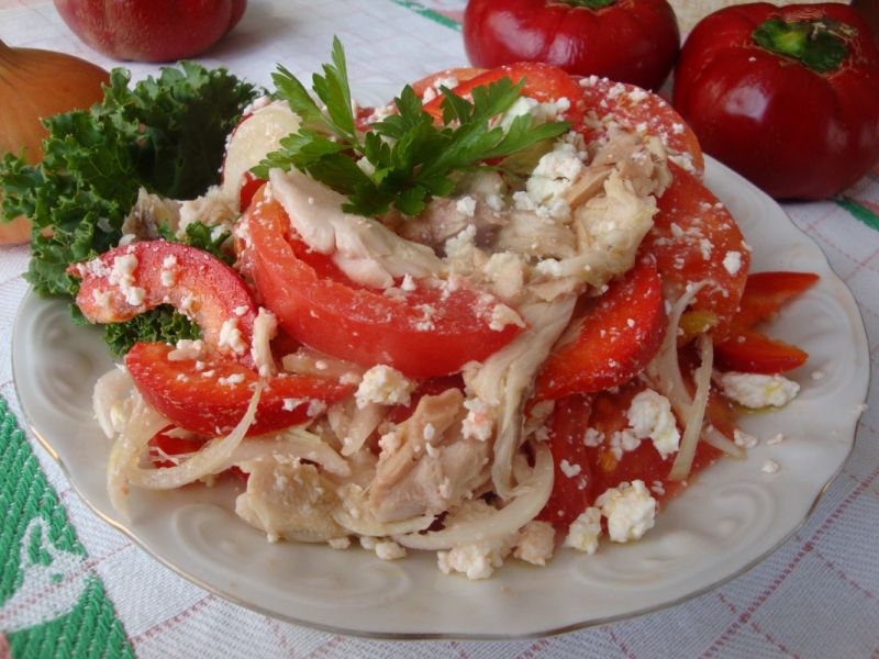 Sałatka z wędzoną makrelą