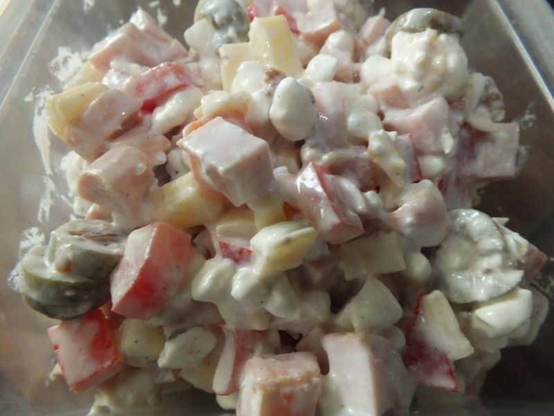 Sałatka z wiejskim serkiem