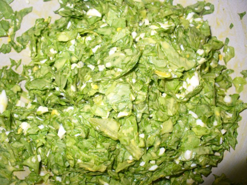 Sałatka z zielonej sałaty  z jajkami gotowanymi