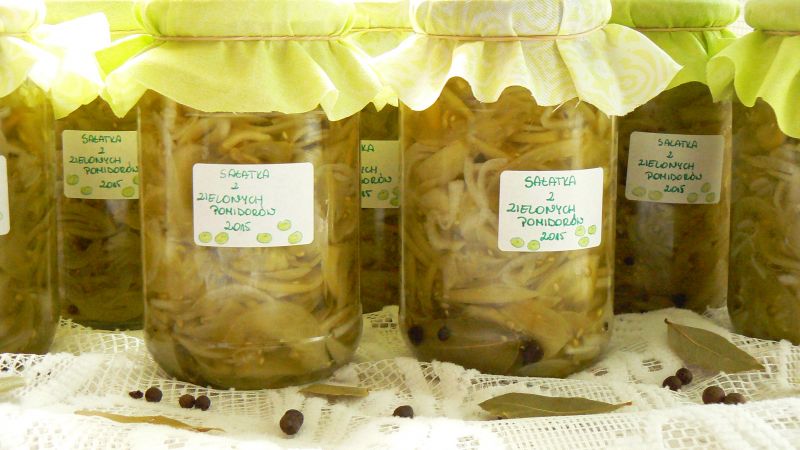 Sałatka z zielonych pomidorów