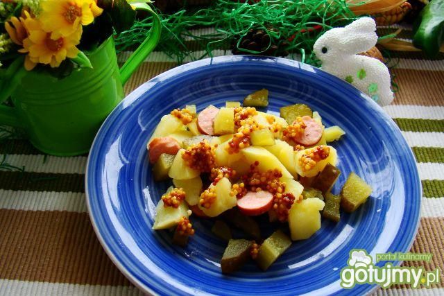 Sałatka z ziemniaków i ogórków kiszonych