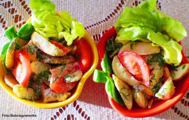 Sałatka z ziemniaków i pomidorów