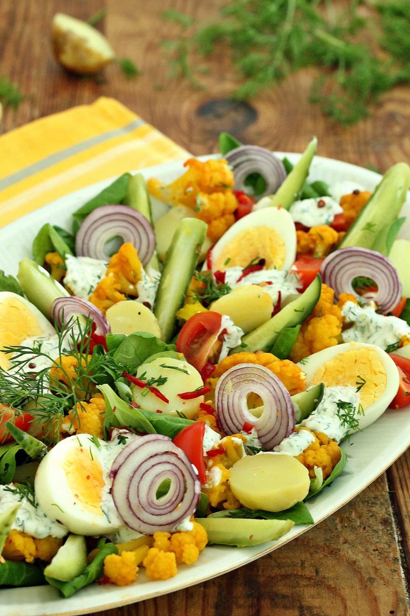 Sałatka z żółtym kalafiorem Sałatka z żółtym kalafiorem