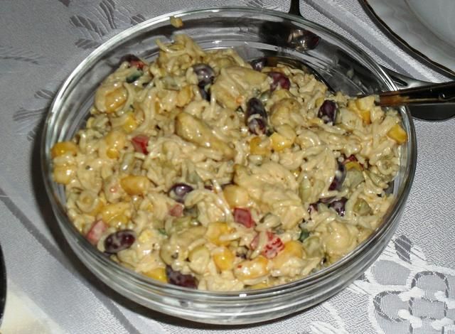 Sałatka z zupek chińskich Sałatka z zupek chińskich