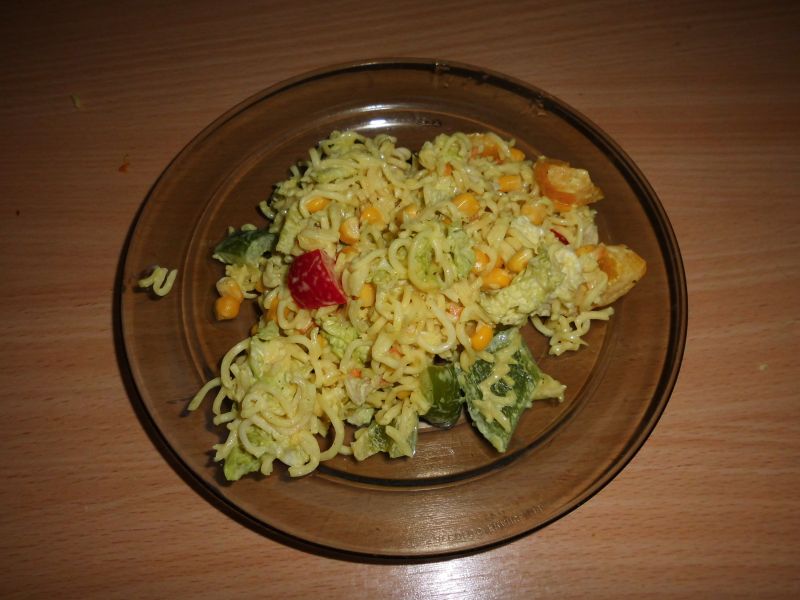 Sałatka z zupek chińskich Sałatka z zupek chińskich