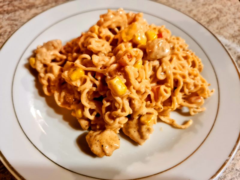 Sałatka z zupek chińskich