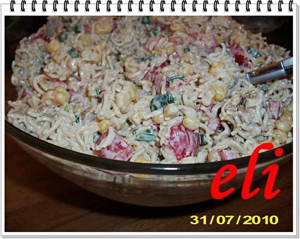 Sałatka z zupek chińskich Eli