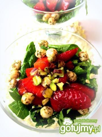 Sałatka ze świeżego szpinaku i truskawek Sałatka ze świeżego szpinaku i truskawek