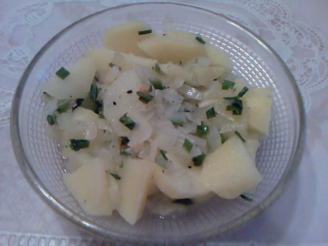 Sałatka ze szczypiorkiem Sałatka ze szczypiorkiem