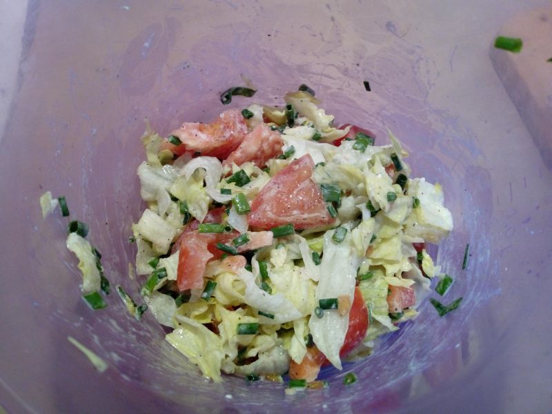 Sałatka ze szczypiorkiem Sałatka ze szczypiorkiem