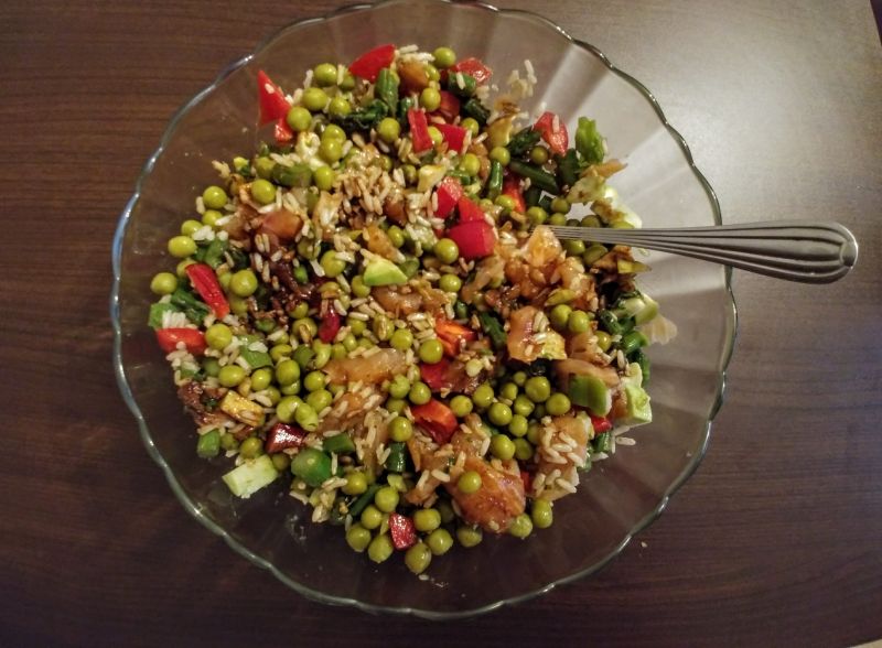 Sałatka ze szparagami z nutą azjatycką Sałatka ze szparagami z nutą azjatycką