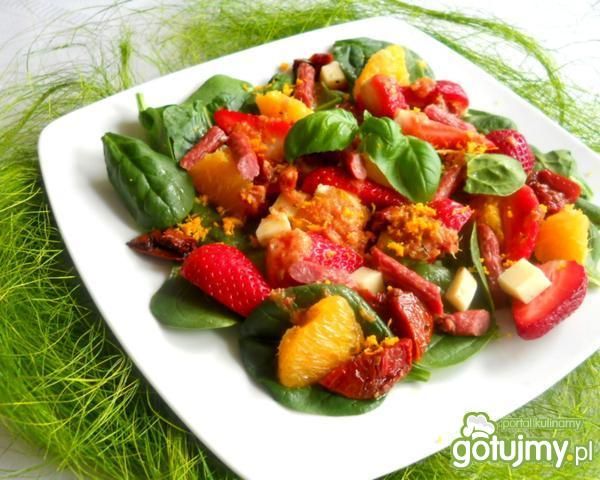Sałatka ze  szpinakiem i  pomarańczem Sałatka ze  szpinakiem i  pomarańczem