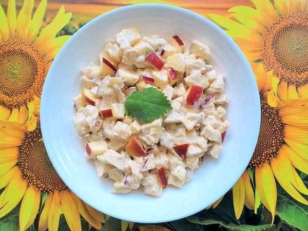 Sałatka ziemniaczana z jabłkiem pk Sałatka ziemniaczana z jabłkiem pk