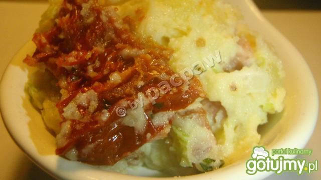 Sałatka ziemniaczana z kiełbasą, porem Sałatka ziemniaczana z kiełbasą, porem