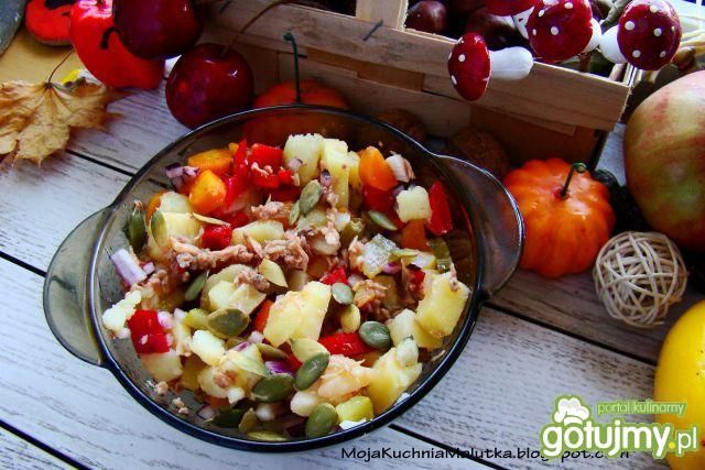 Sałatka ziemniaczana z pestkami dyni  Sałatka ziemniaczana z pestkami dyni