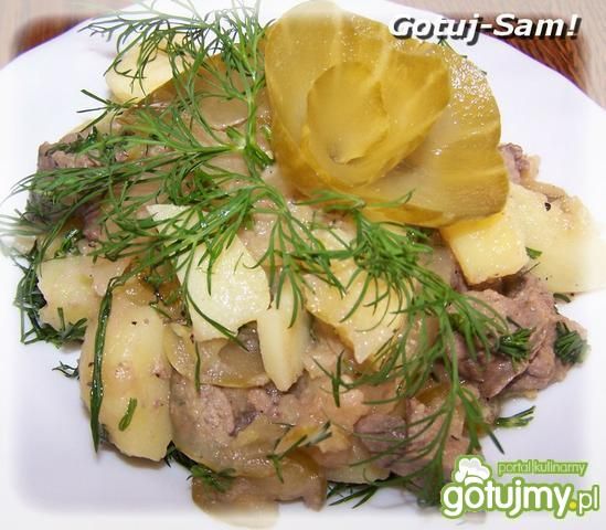 Sałatka ziemniaczana z wątróbką Sałatka ziemniaczana z wątróbką