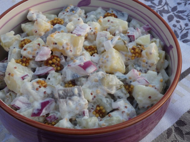 Sałatka ziemniaczana ze śledziem