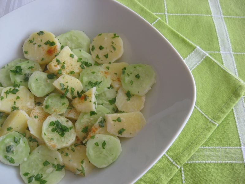 Sałatka ziemniaczano – ogórkowa Sałatka ziemniaczano – ogórkowa