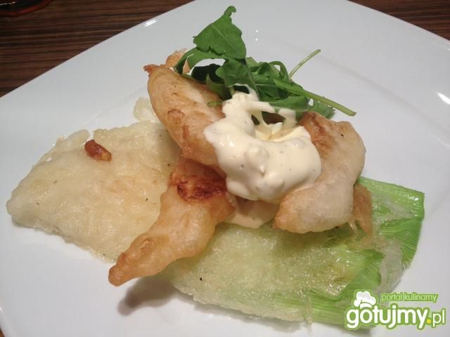 Sandacz w delikatnej tempurze