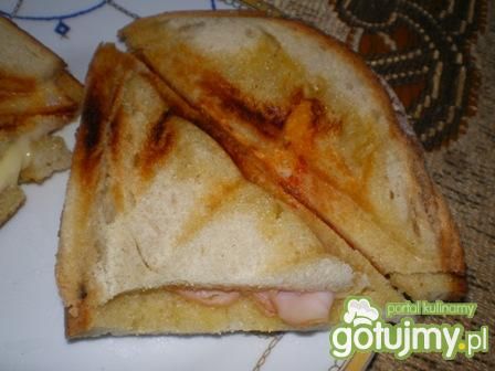 Sandwitch z serem i szynką Sandwitch z serem i szynką