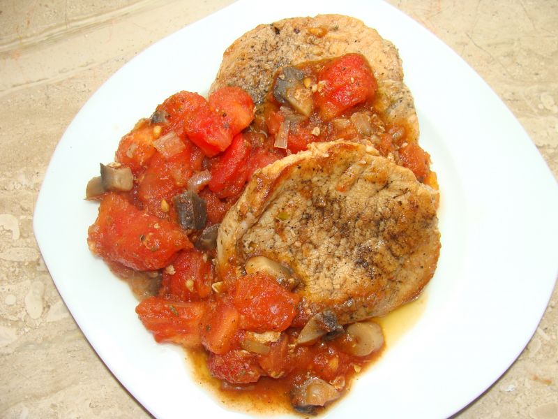 Schab duszony w pomidorach Schab duszony w pomidorach