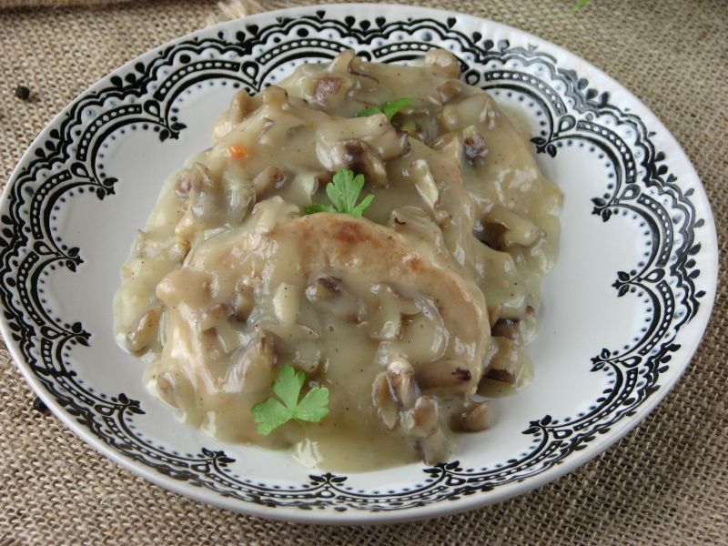 Schab duszony z grzybami Schab duszony z grzybami