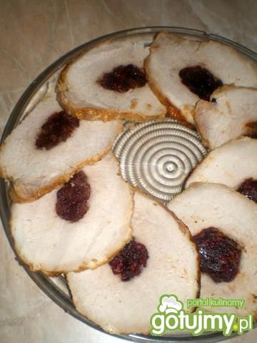 Schab faszerowany żurawiną