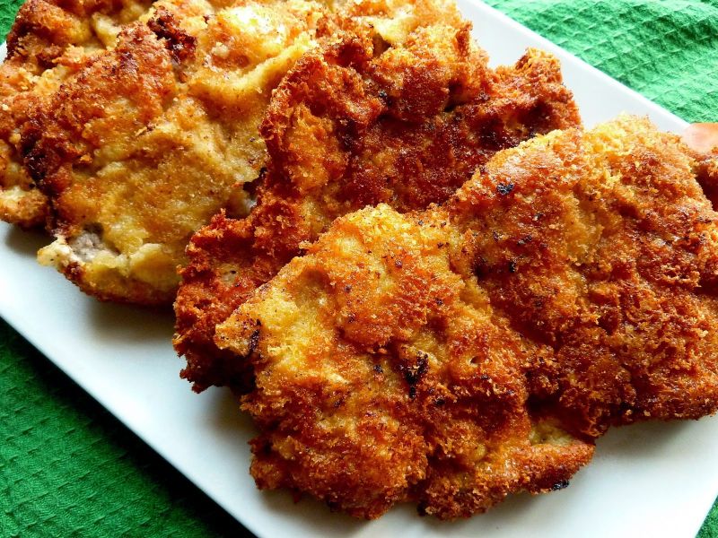 Schab maczany w śmietanie i w panierce serowej