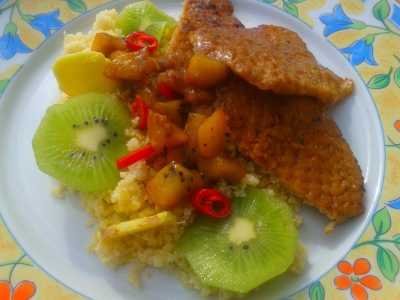 Schab marynowany w białym winie z kiwi