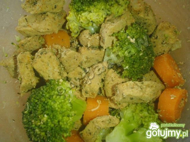 Schab musztardowy parzony z warzywami  Schab musztardowy parzony z warzywami