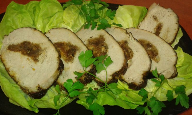 Schab nadziany suszonymi pomidorami i mozzarellą