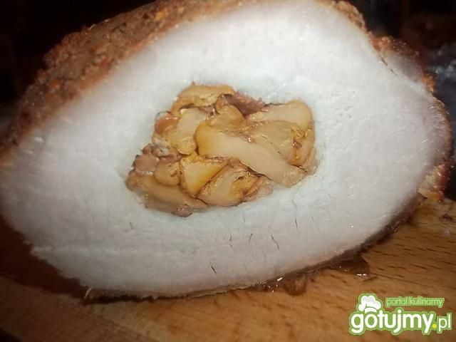 Schab nadziewany kurkami