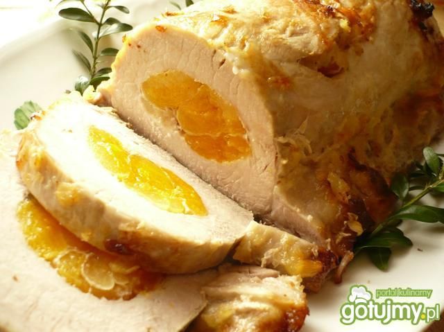 Schab nadziewany morelami Schab nadziewany morelami