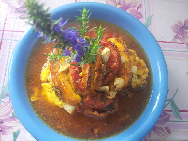 Schab otwarta książka, z ziołami serem czosnkiem. Schab otwarta książka, z ziołami serem czosnkiem.