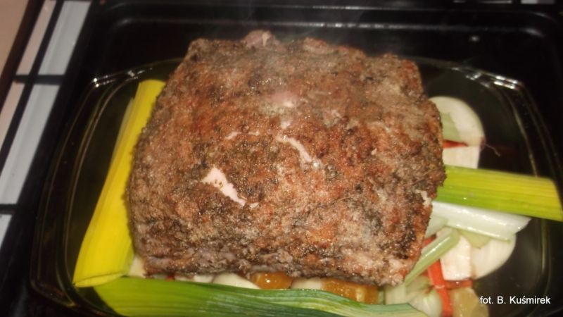 Schab pieczony na jarzynach Schab pieczony na jarzynach