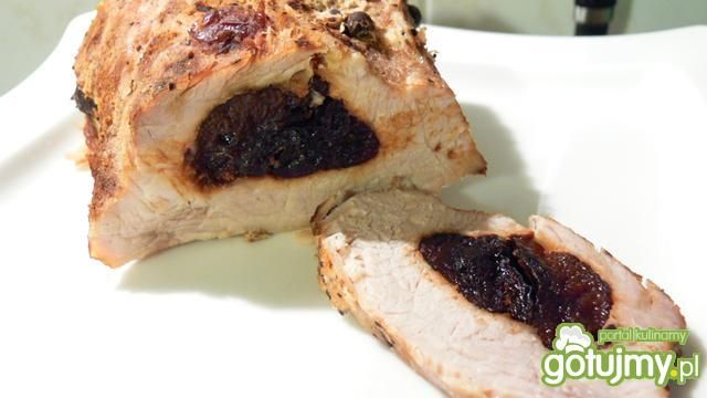 Schab pieczony śliwką nadziewany Schab pieczony śliwką nadziewany