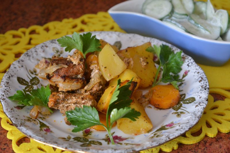 Schab pieczony z warzywami Schab pieczony z warzywami