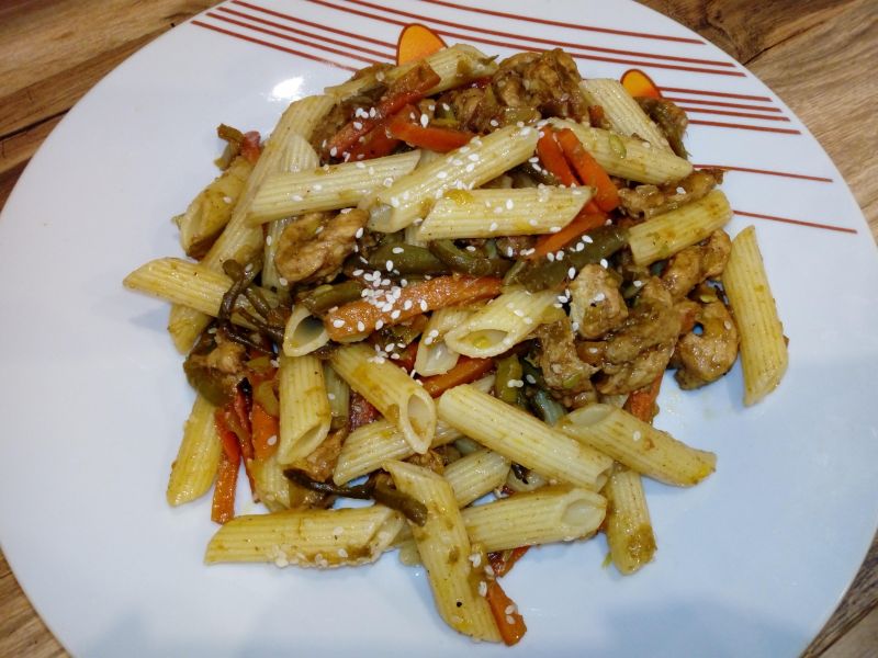 Schab po chińsku z makaronem Schab po chińsku z makaronem