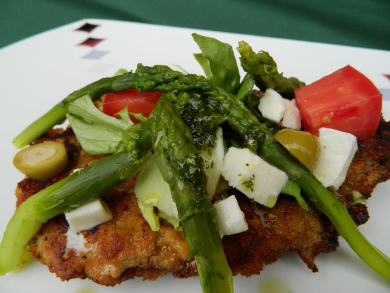 Schab pod pierzynka zielonych szparag Schab pod pierzynka zielonych szparag