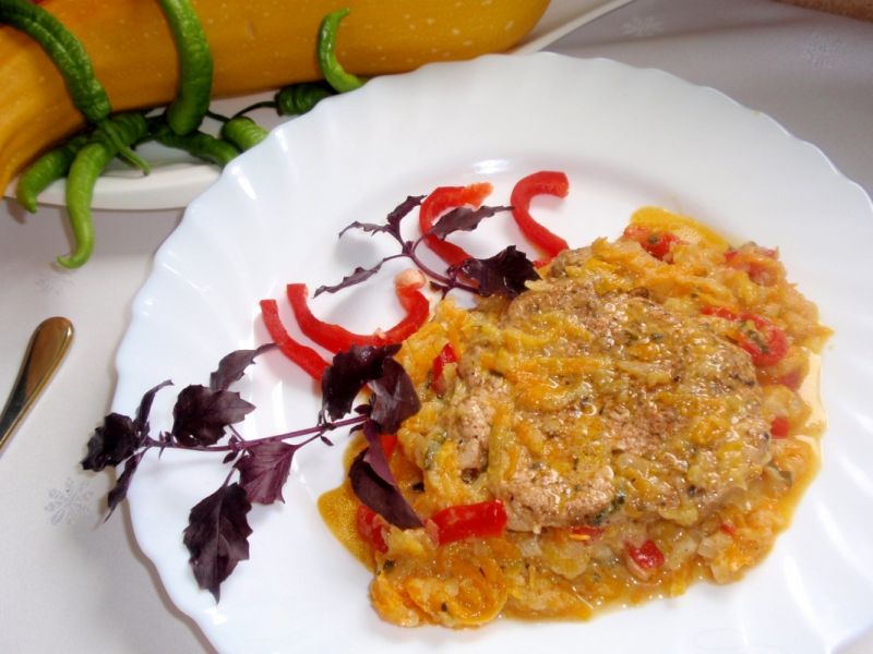 Schab w duszonych warzywach