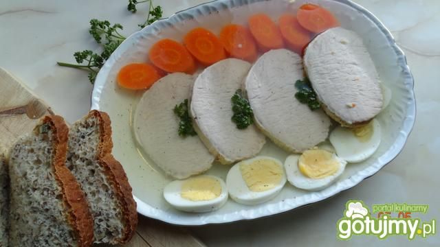 Schab w galarecie z jajkiem Schab w galarecie z jajkiem