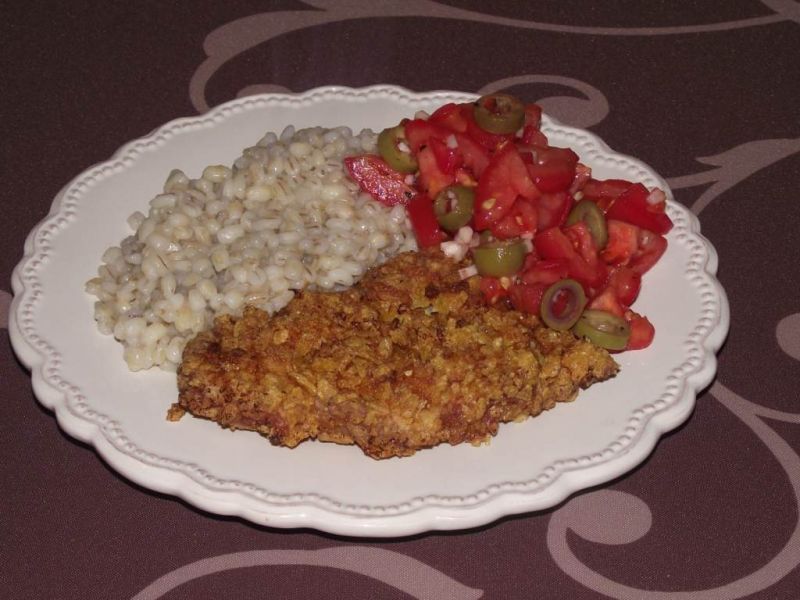 Schab w kukurydzianej panierce z płatków  Schab w kukurydzianej panierce z płatków