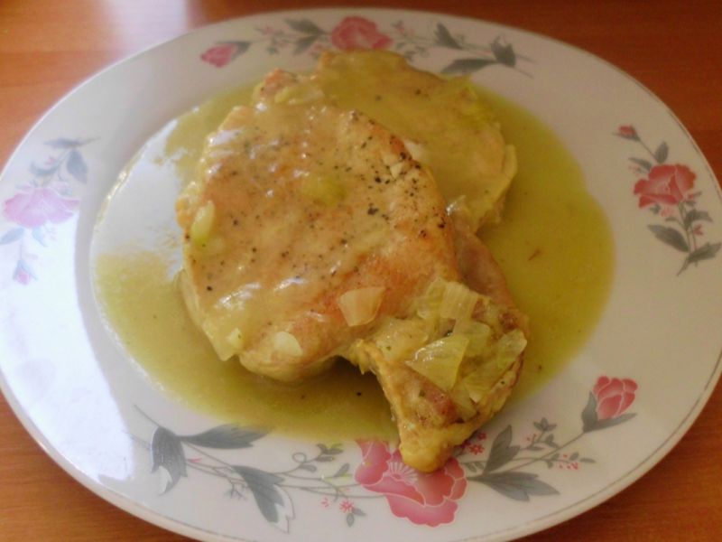 Schab w sosie cebulowym