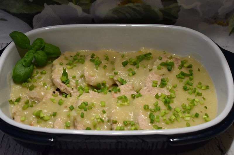 Schab w sosie cebulowym