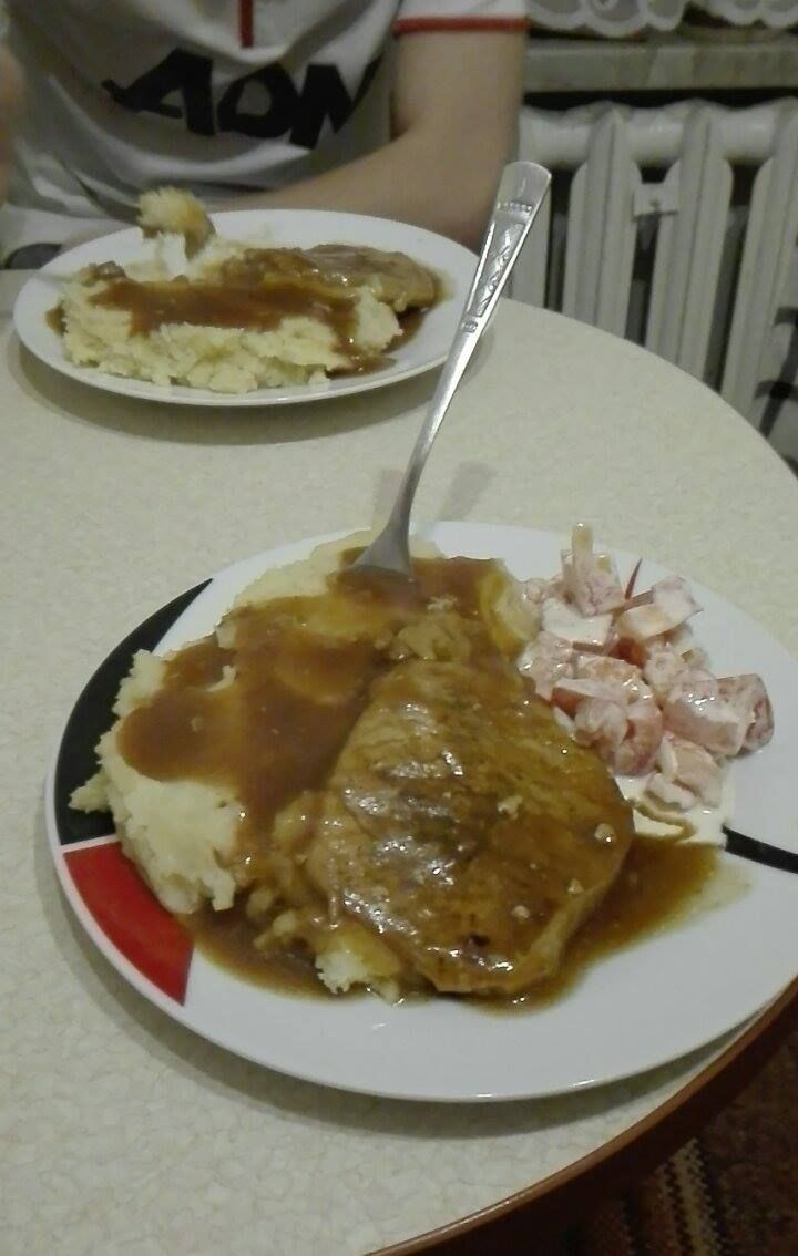 Schab w sosie pieczeniowym Schab w sosie pieczeniowym