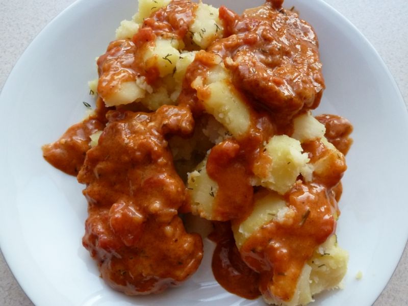 Schab w sosie pomidorowym Schab w sosie pomidorowym