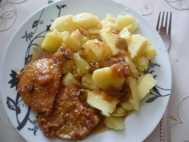 Schab w sosie śliwkowym